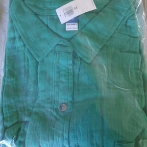 Old Navy White Button-Front Short Sleeve Crop Top